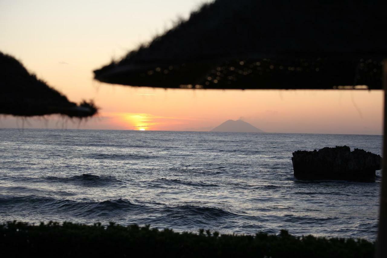 Borgo Di Riaci Beach Resort Santa Domenica  Kültér fotó